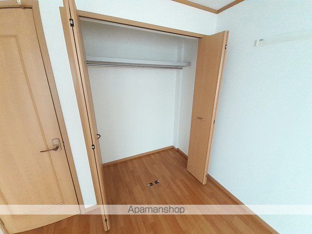 プラスペリティーの内装写真