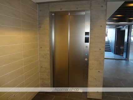 レジディア三軒茶屋Ⅲ[2LDK/51.02m2]の共用部3