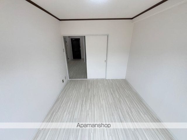 マンションアフルエンスの内装写真