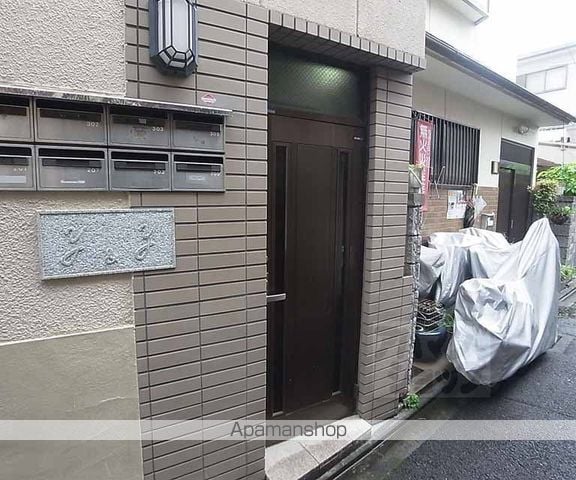 京都市烏丸線 鞍馬口駅 徒歩11分 3階建 築35年の玄関写真