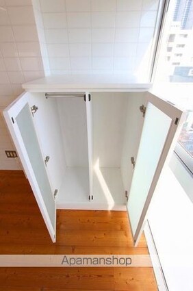 コリドールウエスト[1R/29.41m2]の収納