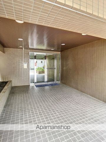 朝日プラザリバーサイド県庁前の玄関写真