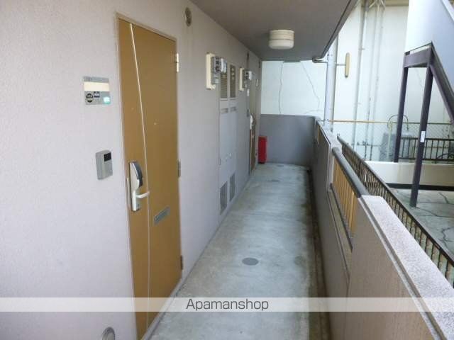 アルファの玄関写真