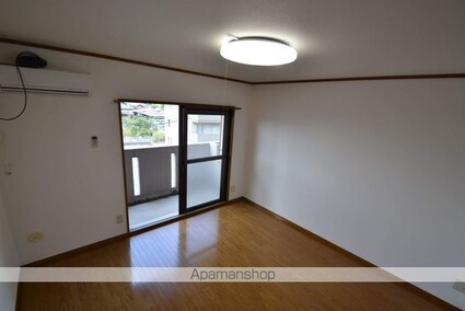 ガーデンクレストⅡ[1R/28.8m2]のリビング・居間2