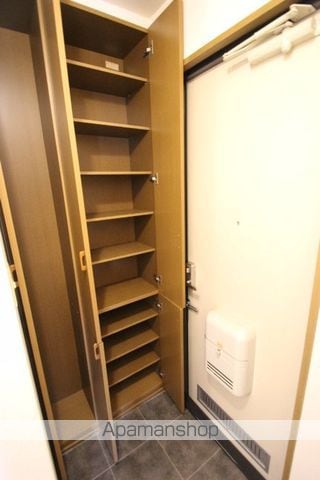 ハイカムールウエストリバー A棟の内装写真