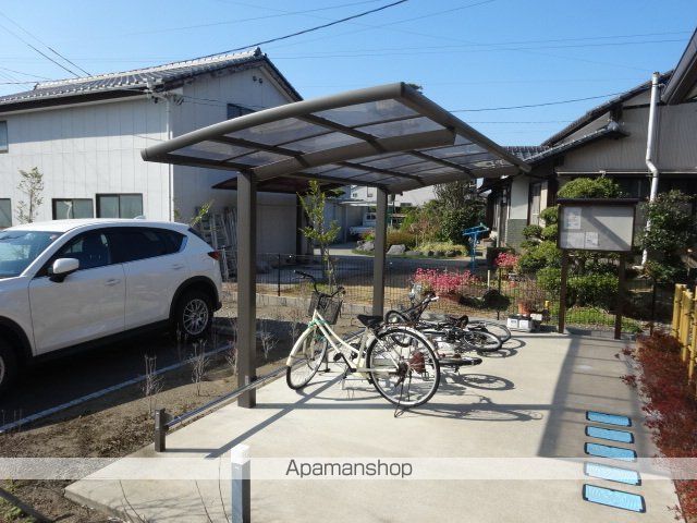 東海道本線 西焼津駅 徒歩20分 2階建 築10年の外観写真