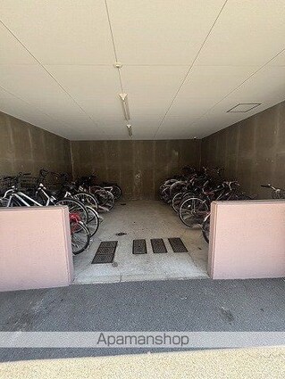 レジディア比治山公園[1R/21.42m2]の共用部1