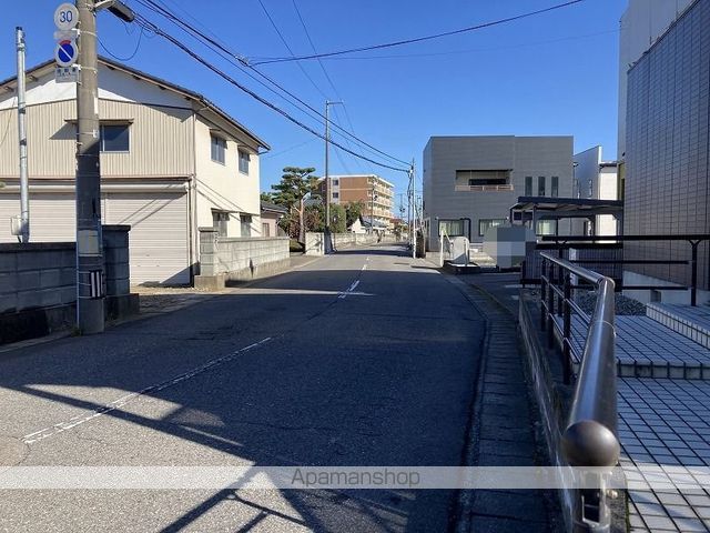 ニューグラッド.マイ Bの周辺写真