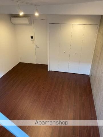 LEGALAND祐天寺の内装写真