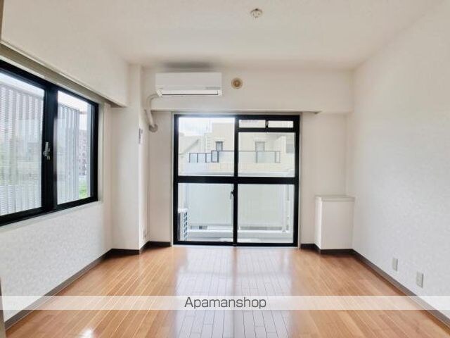 東京都新宿区中落合１丁目[3LDK/71.58m2]の内装