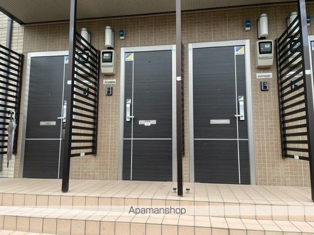 コートプラセール Aの玄関写真