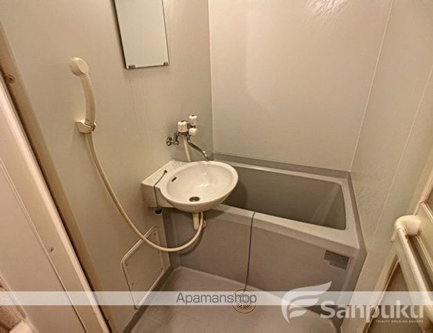 レオパレス道後の内装写真