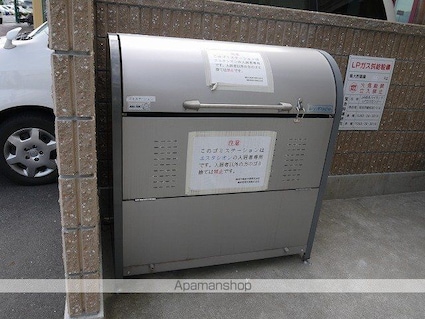 エスタシオン[事務所/158.76m2]の共用部2