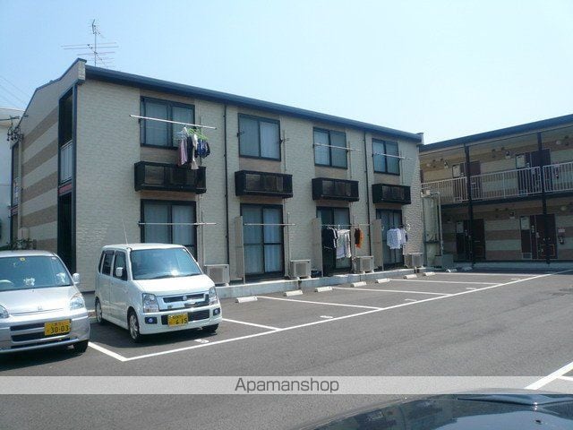 レオパレス桂の外観写真