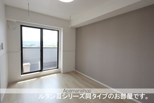クレッセント毛呂山の内装写真