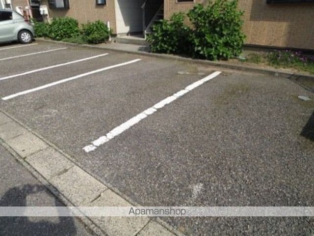 ルネス坂井の外観写真