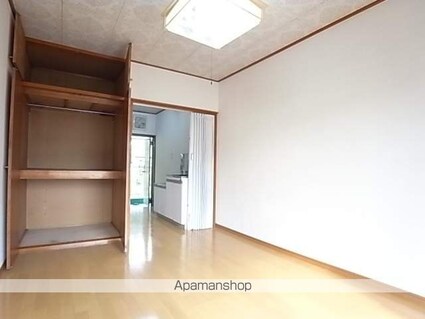 サンアベニュー滝山[1R/17.41m2]の収納