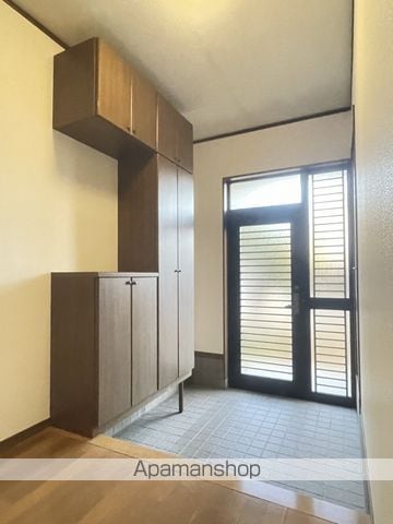 浜松市中央区 2階建 築30年の内装写真