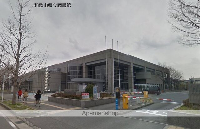 和歌山県和歌山市堀止西２丁目[1K/30.26m2]の周辺2