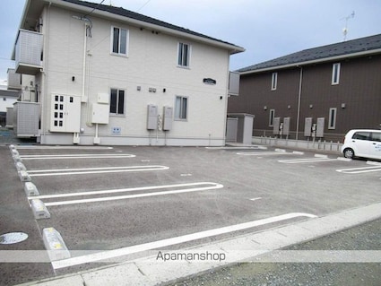 コメット[1LDK/34.76m2]の駐車場