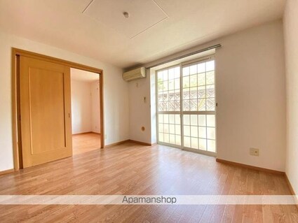 エルピーダＭ　Ｃ棟[2LDK/56.8m2]の内装1