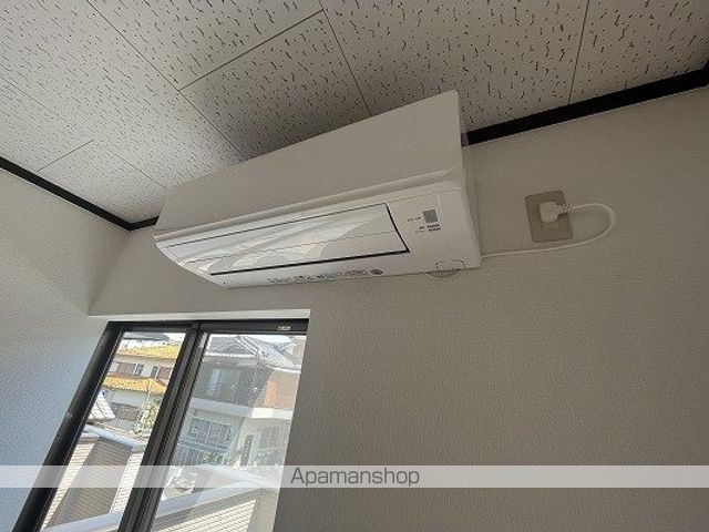 砥堀メゾネットの内装写真