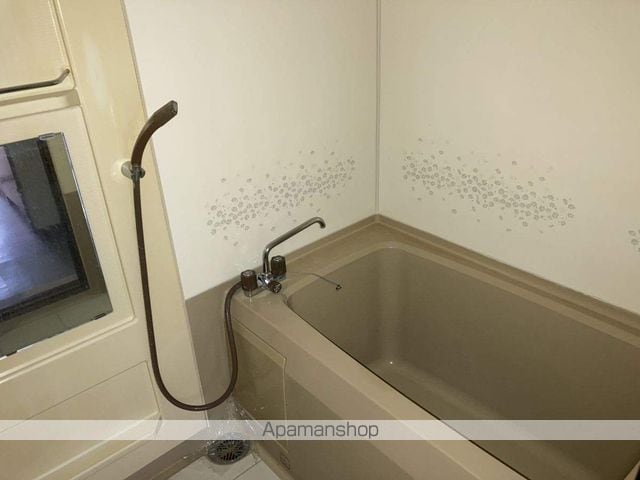 洋向台ハイツの内装写真