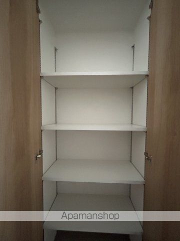 COLLINA中山新町の内装写真