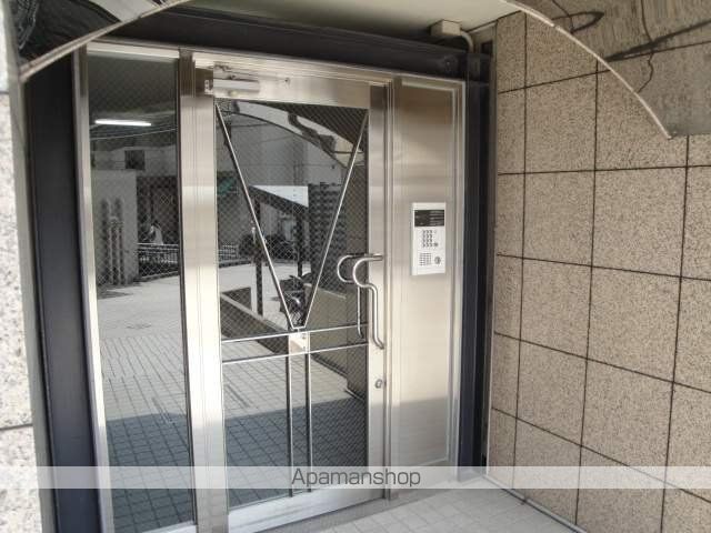 門戸パレスの玄関写真