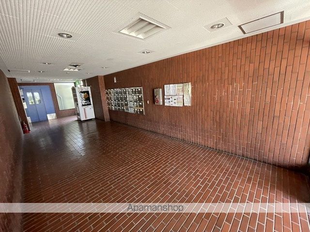 高井田ランプハウスの玄関写真