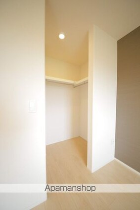 フィオーレ西平山[1LDK/48.21m2]の収納