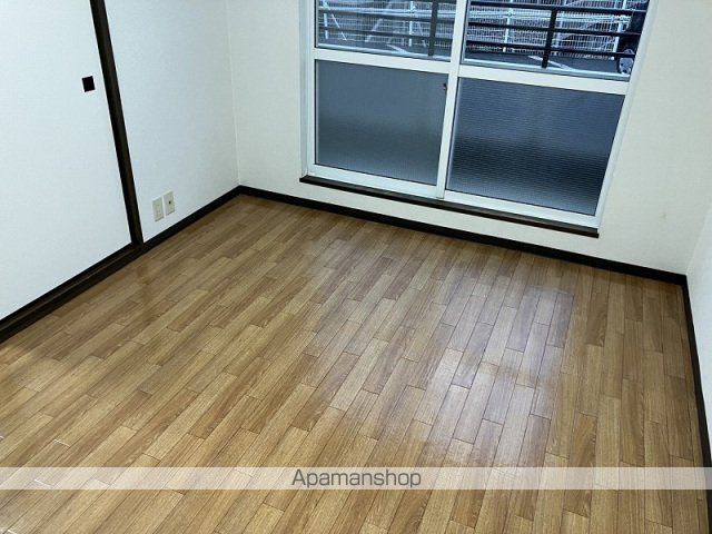 厚木台ファミールIIIの内装写真
