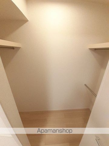 セープ・リリオン Iの内装写真