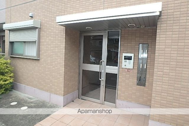 ミスティカナガムラの玄関写真
