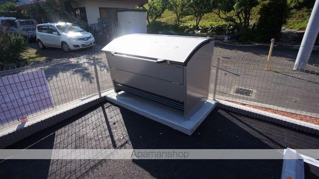 クレシアのその他写真