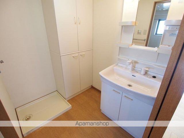 郡山市 7階建 築24年の内装写真