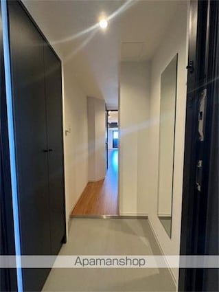 ＺＯＯＭ信濃町[1LDK/32.1m2]の玄関