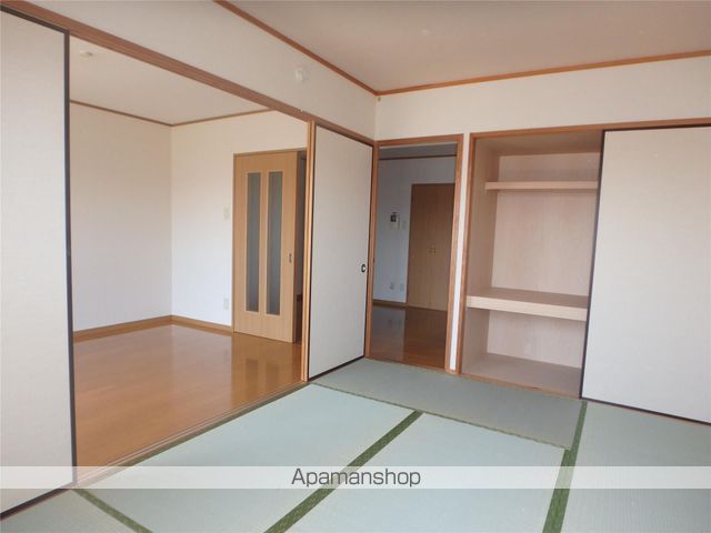 ナウリヴァーの内装写真