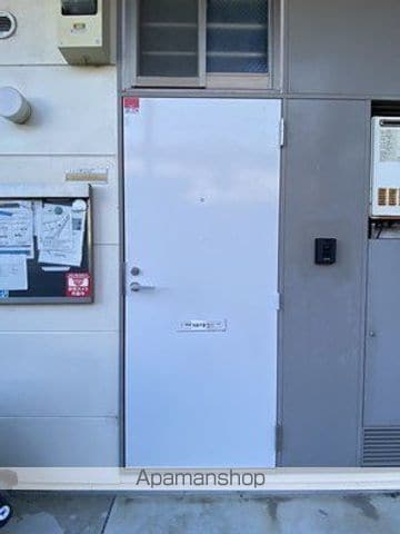 レオパレス御坊の玄関写真