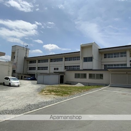 松川戸建[7SLDK/202.44m2]の周辺3