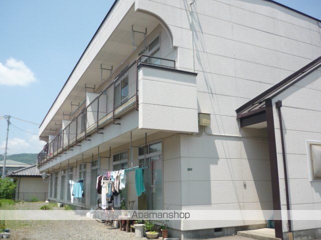 カネトハイツの外観写真