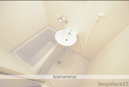 レオパレスラ　プランタン[1K/19.87m2]のバス