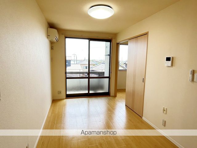 リヴュールAの内装写真