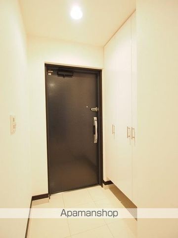 プレミスト日根野駅前ザ・フォルテージの内装写真