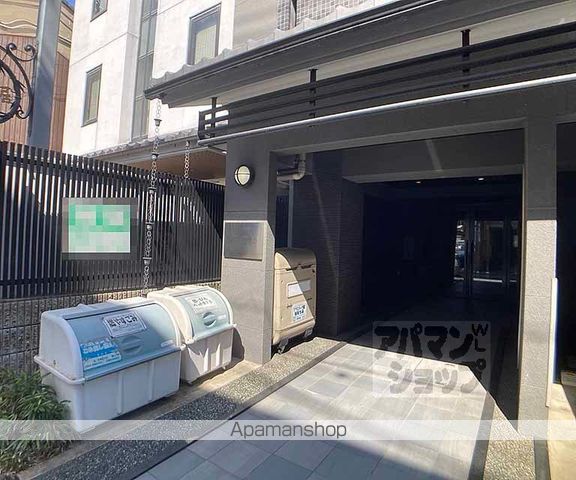 プレゼンス堀川の玄関写真