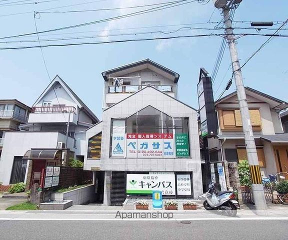 セラヴィ岩倉の外観写真