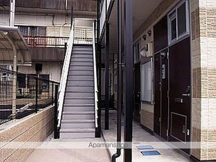 レオパレスマーブル代継[1K/19.87m2]のエントランス
