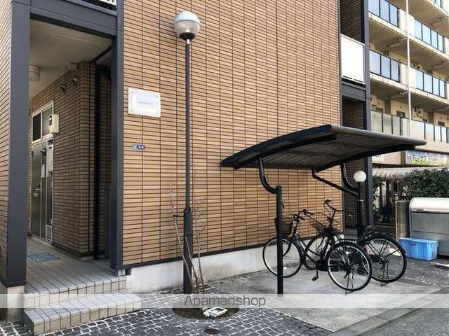 レオパレス山王の玄関写真