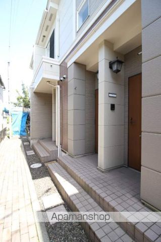 デフィー倉富Bの玄関写真
