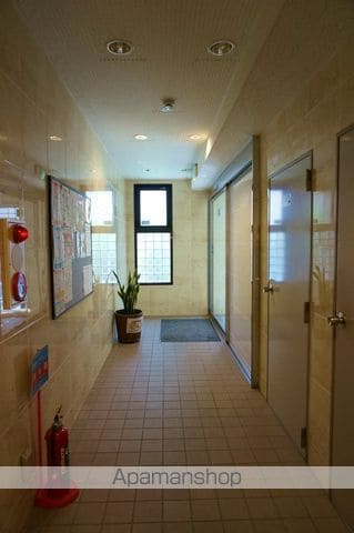 フリューゲル高砂の内装写真